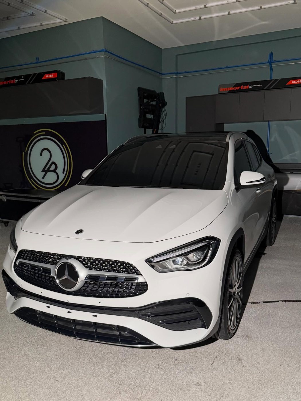 Mercedes GLA 200 branca